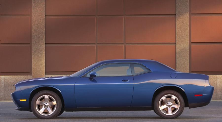  Dodge Challenger 2009 года  (фото 3 из 13)